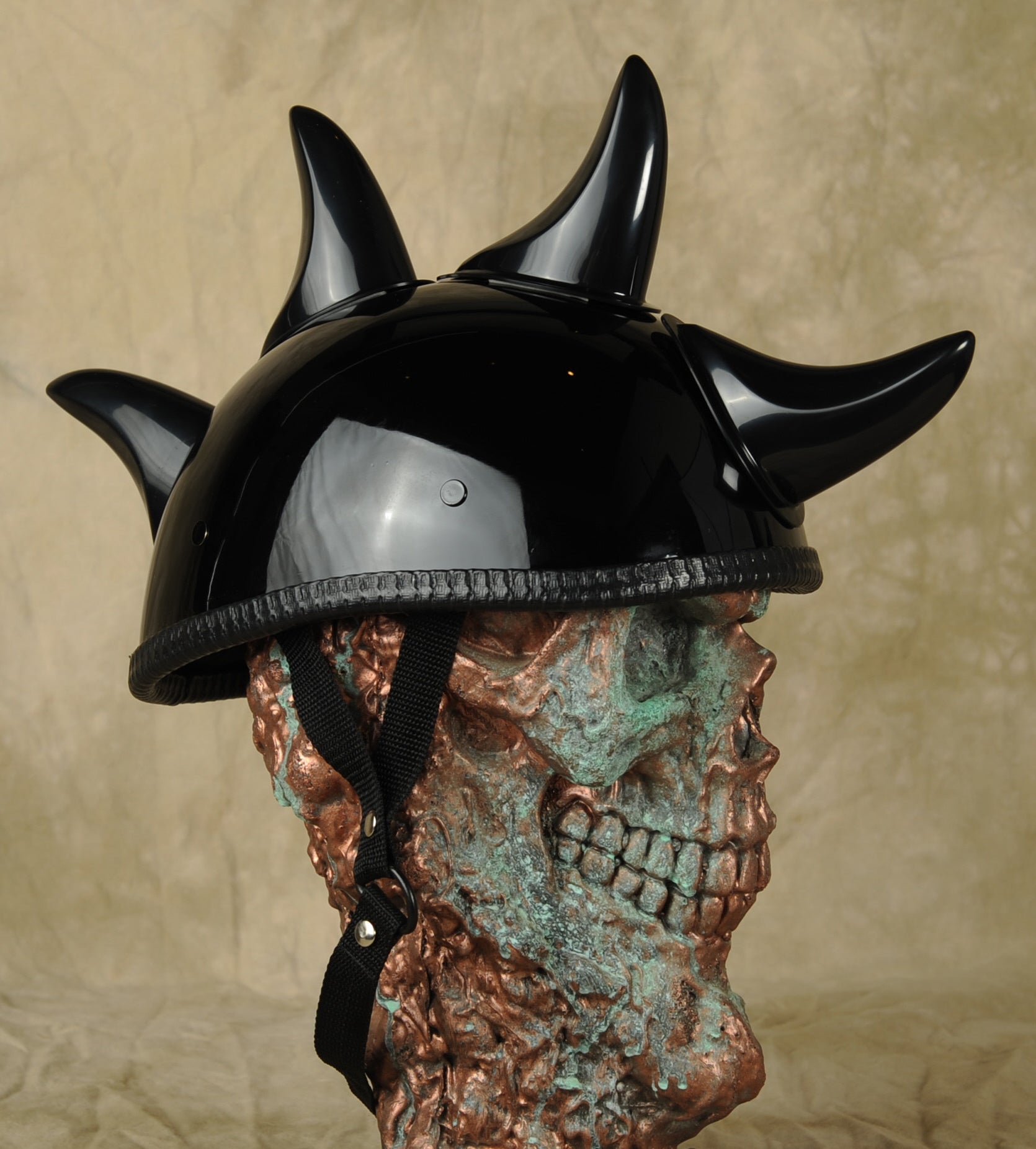 Black Mohawk Helmet Horn Set