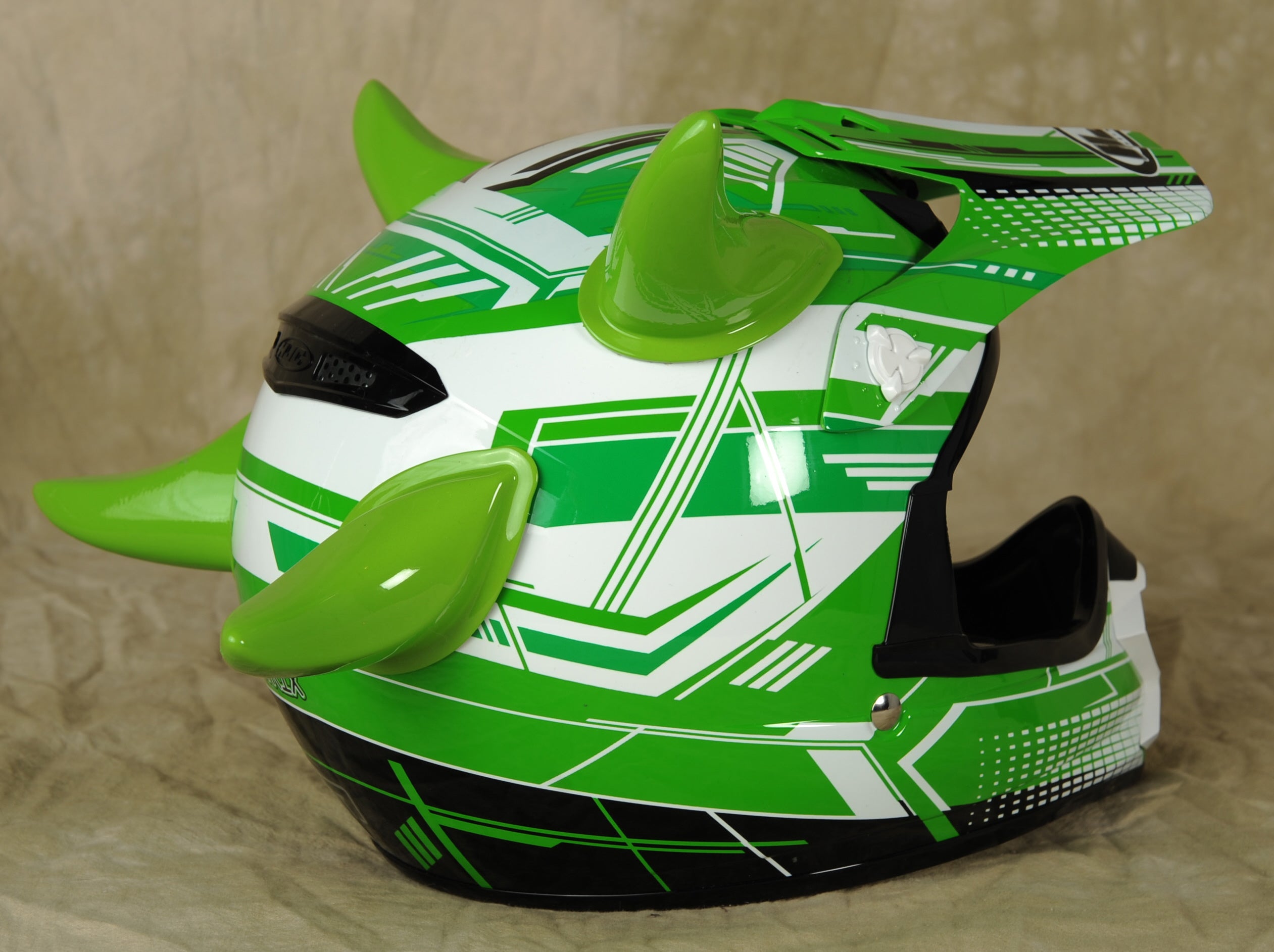 Lime Mohawk Helmet Horn Set